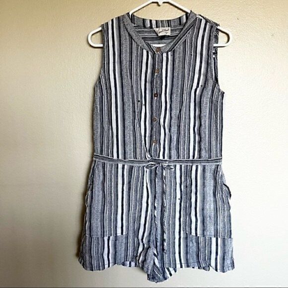 Universal Thread 100% Cotton Stripe Romper - Picture 4 of 15
